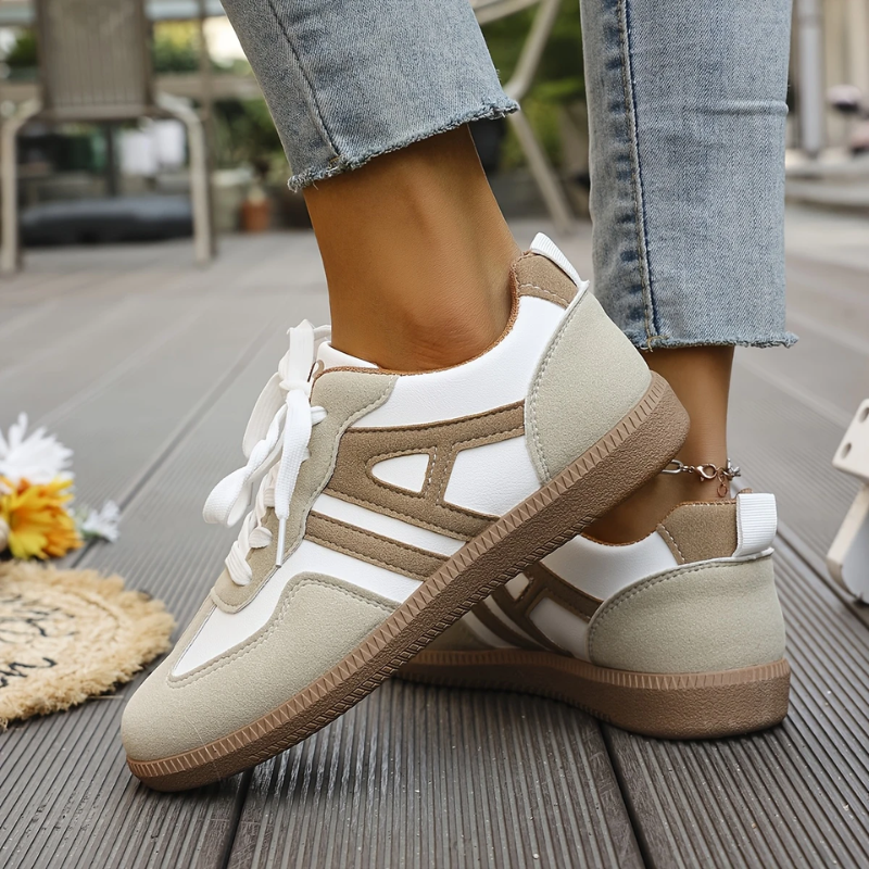 Marlowe | Women's Wide Fit Lace-Up Trainers