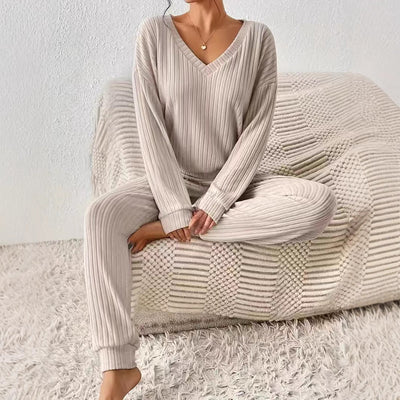 Theodosia | Women's Ribbed V-Neck Lounge Set